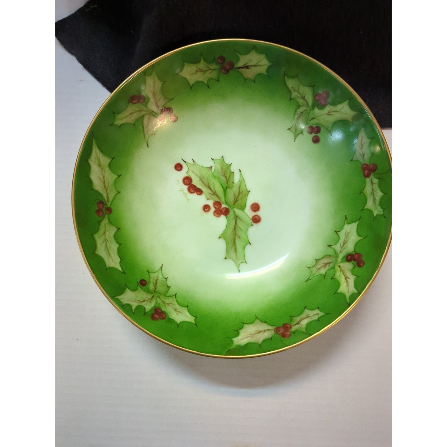Vintage Hand Painted Holly Berry Porcelain Serving Bowl Christmas Table 9"