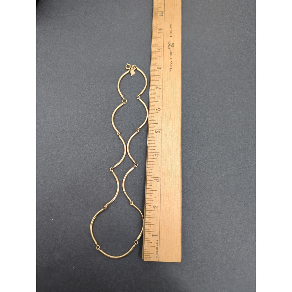 Vintage Fashion Necklace Sarah Coventry Gold-Tone Scalloped Wave Link