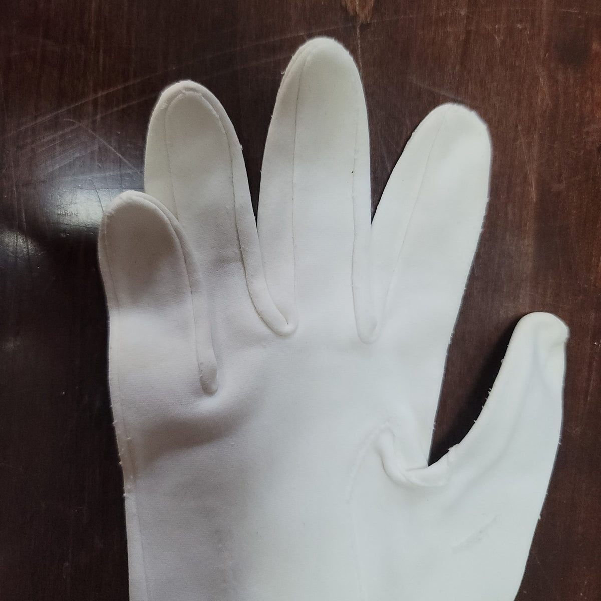 Vintage White Small / Medium White Gloves Short