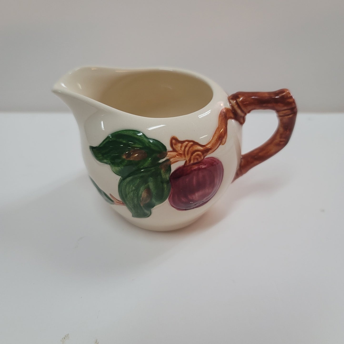 FRANCISCAN VINTAGE SYRUP JUG PITCHER CREAMER Apple USA Backstamp