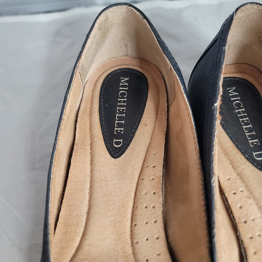 Michelle D black round toe ballet flats Womens Shoes Size 10 cutouts casual