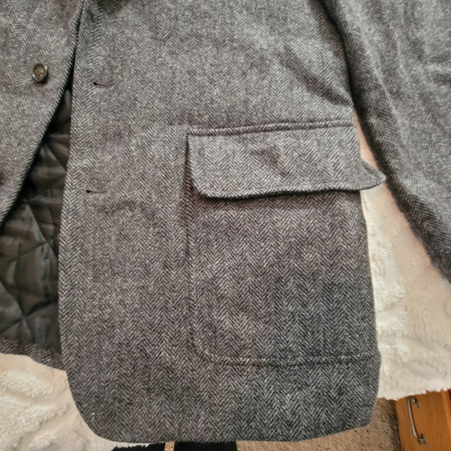 L.L. Bean Medium Regular Mens Grey Wool Herringbone Thinsulate Blazer Jacket