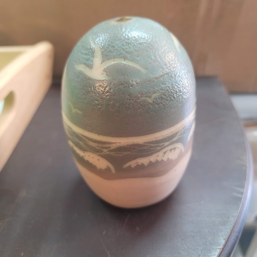 Art pottery single flower vase/ diffuser Bird beach coastal Decor Fletcher '99