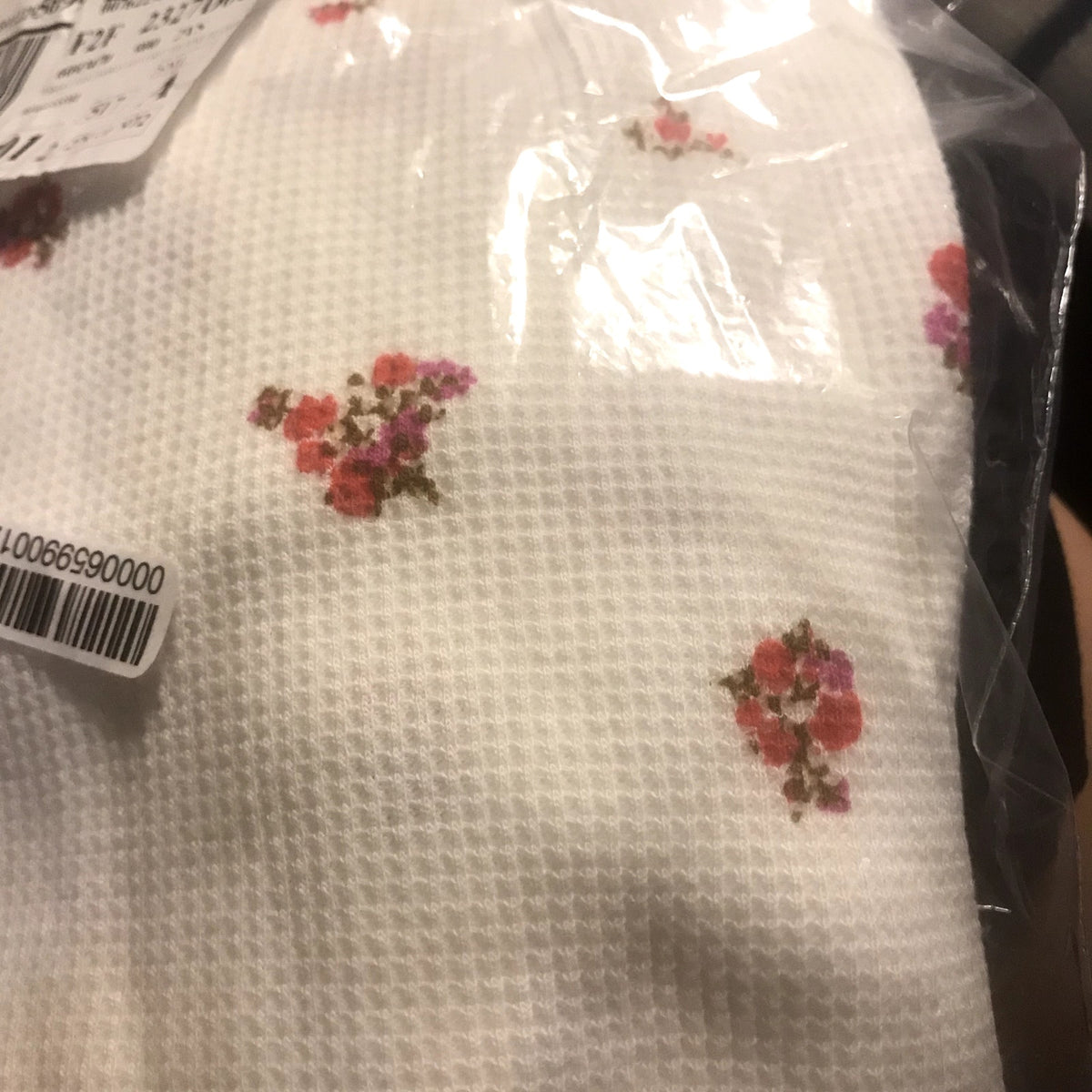 BP NWT Ivory Jolene Floral Thermal Long Sleeve Top SMALL casual layering YOUTH