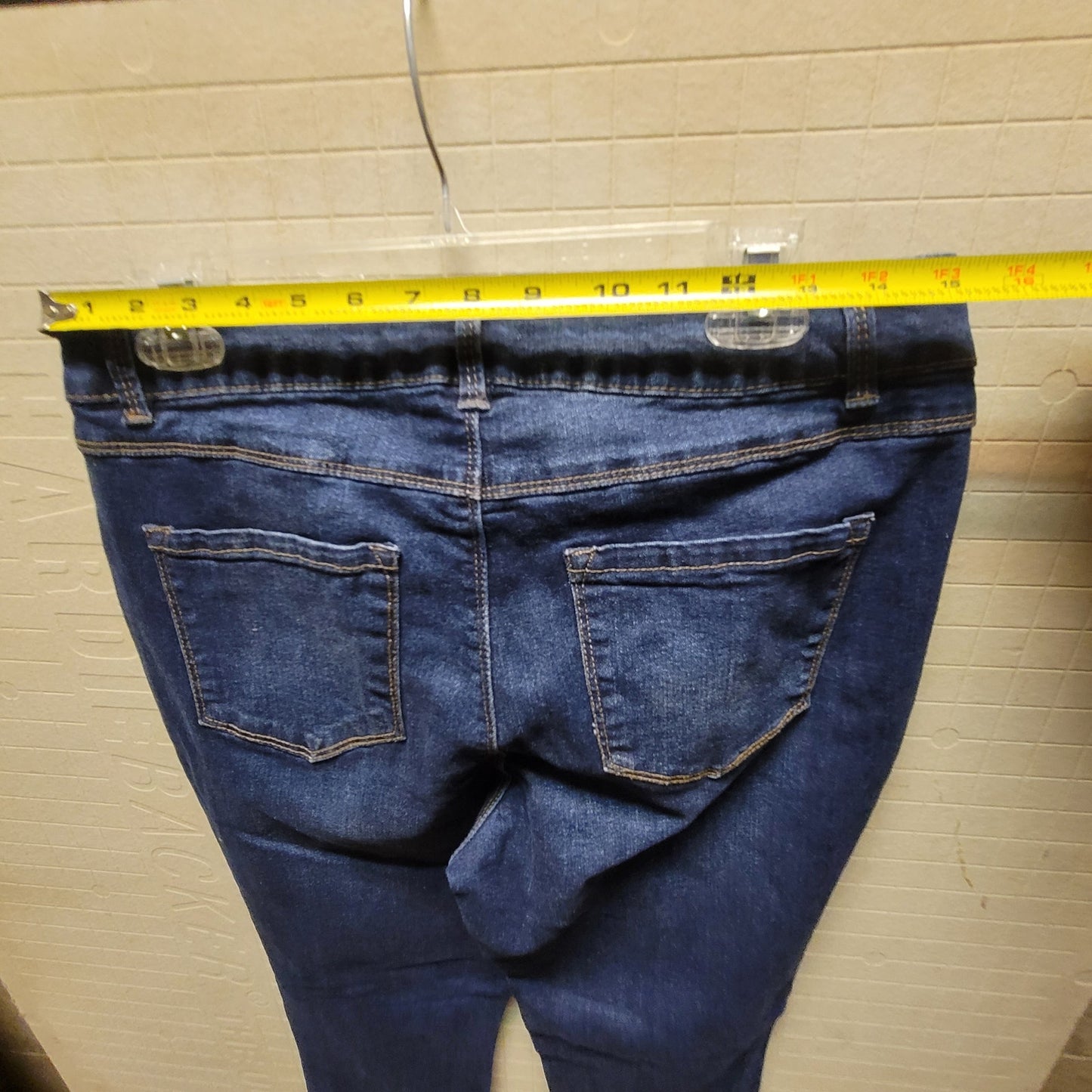 D. Jeans 30" x 29" skinny stretch blue jeans womens Dark wash