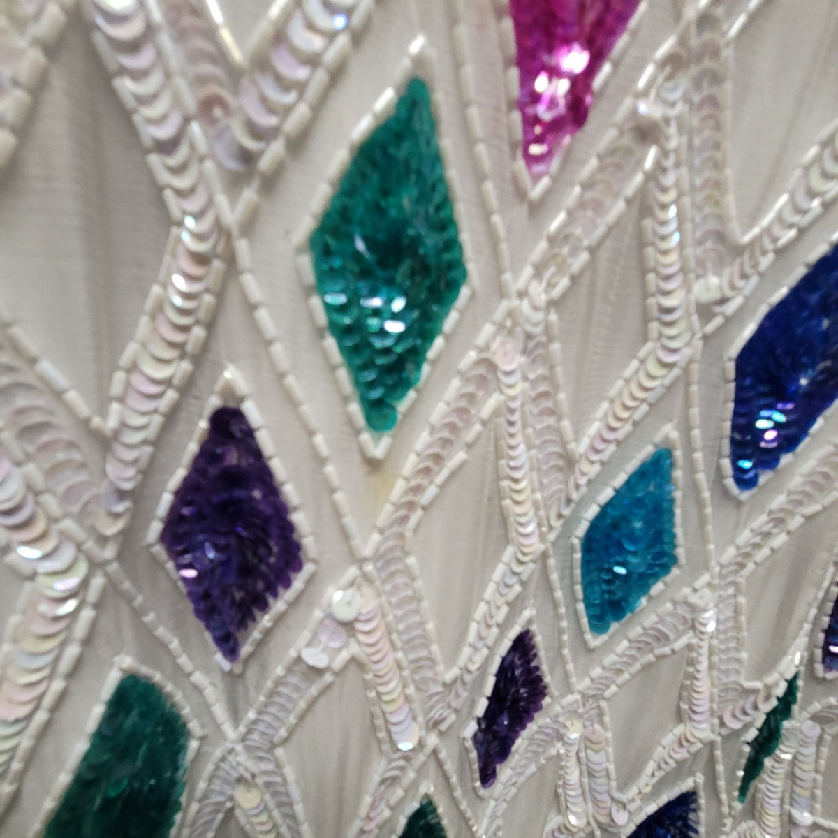 Candlelight Size Medium 80s Glam White Sequin Beaded Top silk Multicolor Diamond