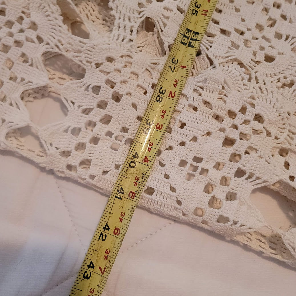 Vintage Handmade Crocheted Cream NEEDS REPAIR Bedspread Coverlet Full/Double
