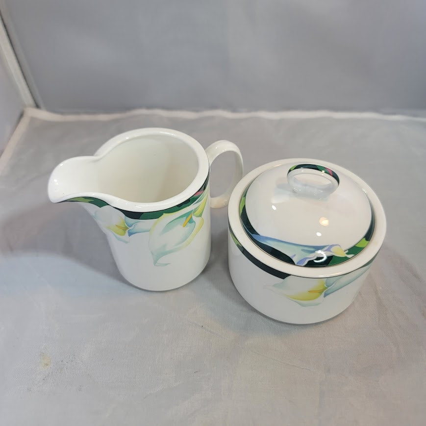 Mikasa Maxima Fine China Cam08 Rue De lis Lily creamer & lidded sugar bowl