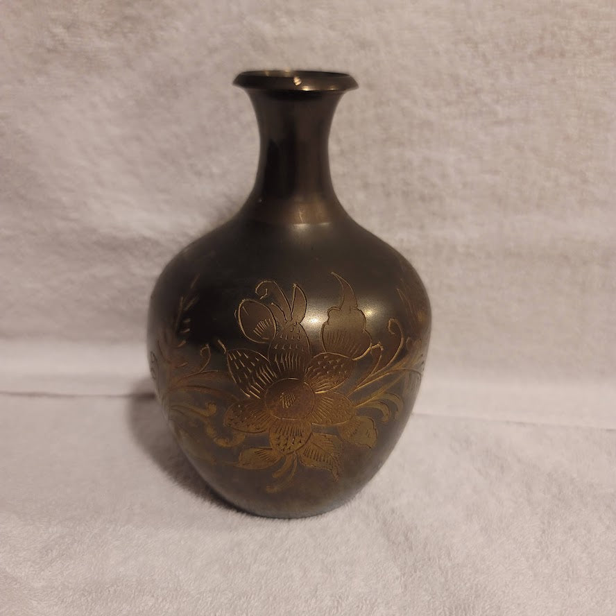 Vintage Etched Engraved Brass Bulbous Vase Flowers India Tapered 6" tall