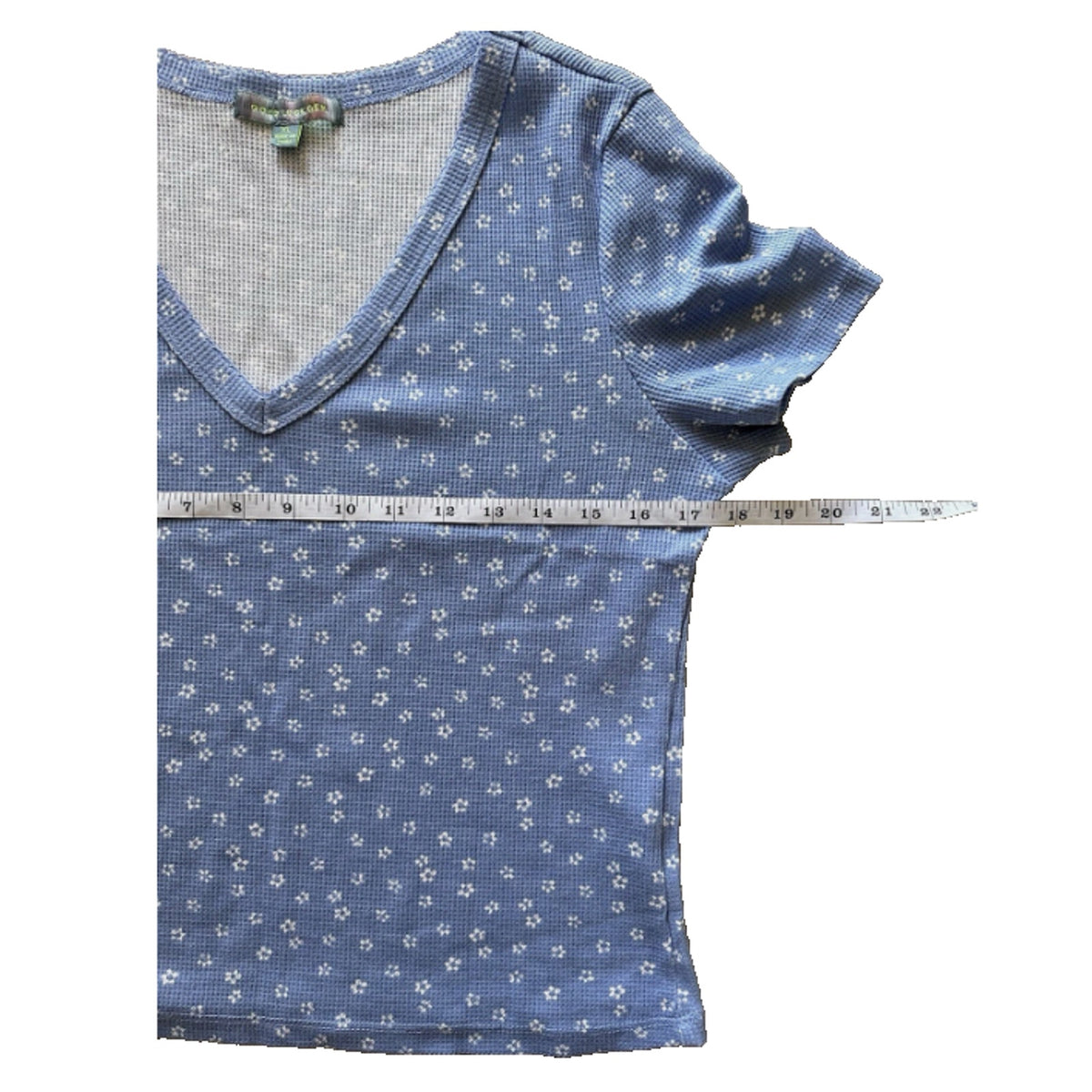Women’s V-neck Shirt large By Good Luck Gem casual blue floral short sleeve NEW
