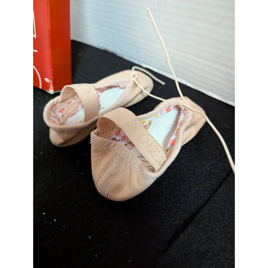 Capezio Ballet Slipper flats pink Leather upper Girls size 6M Daisy 205X