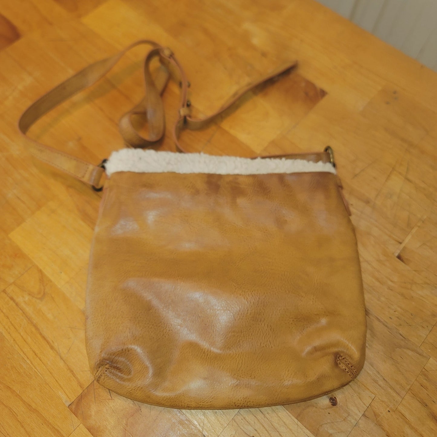 Crown Vintage faux textured leather and fleece shoulder bag crossbody adjustable
