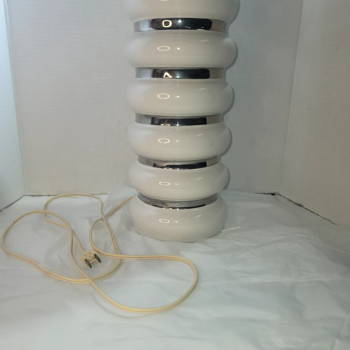 1960s MCM French Moderne White Silver Ring Round stacked lamp 22" x 6"