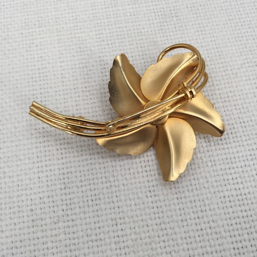 Vintage Flower Pin Brooch Gold Tone Brown Tiger Eye Nugget Stone Costume Jewelry