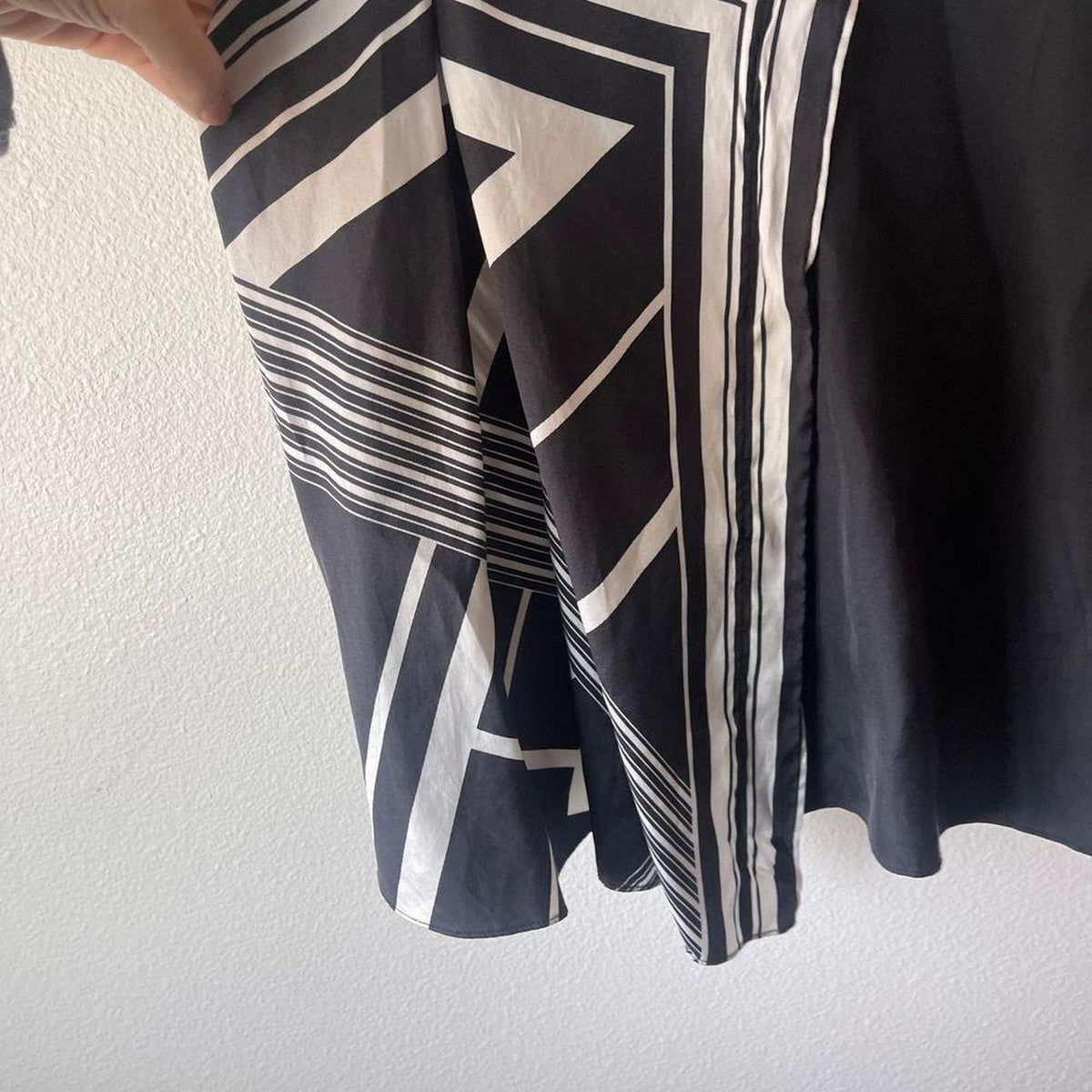 Rag & Bone Isadora Silk Cami Black White Asymmetrical Size X-Small new Size 2