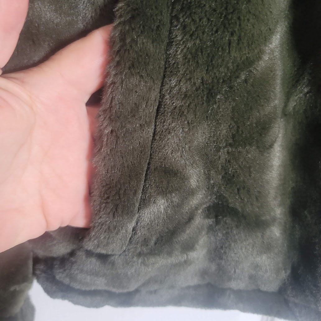 Coffee Shop NY size Large NEW Olive Green Women's Faux Fur Hooded Jacket Coat