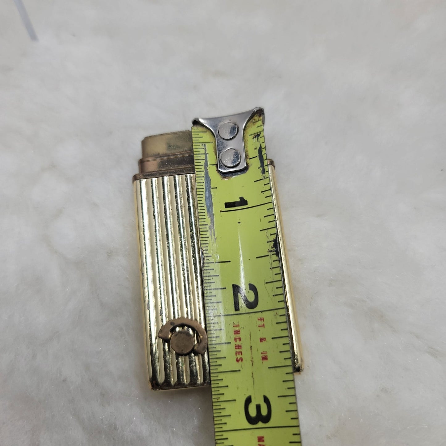 Vintage Ribbed Gold Mechanical Music Box Pocket Lighter Japan Smoke Gets In Eyes