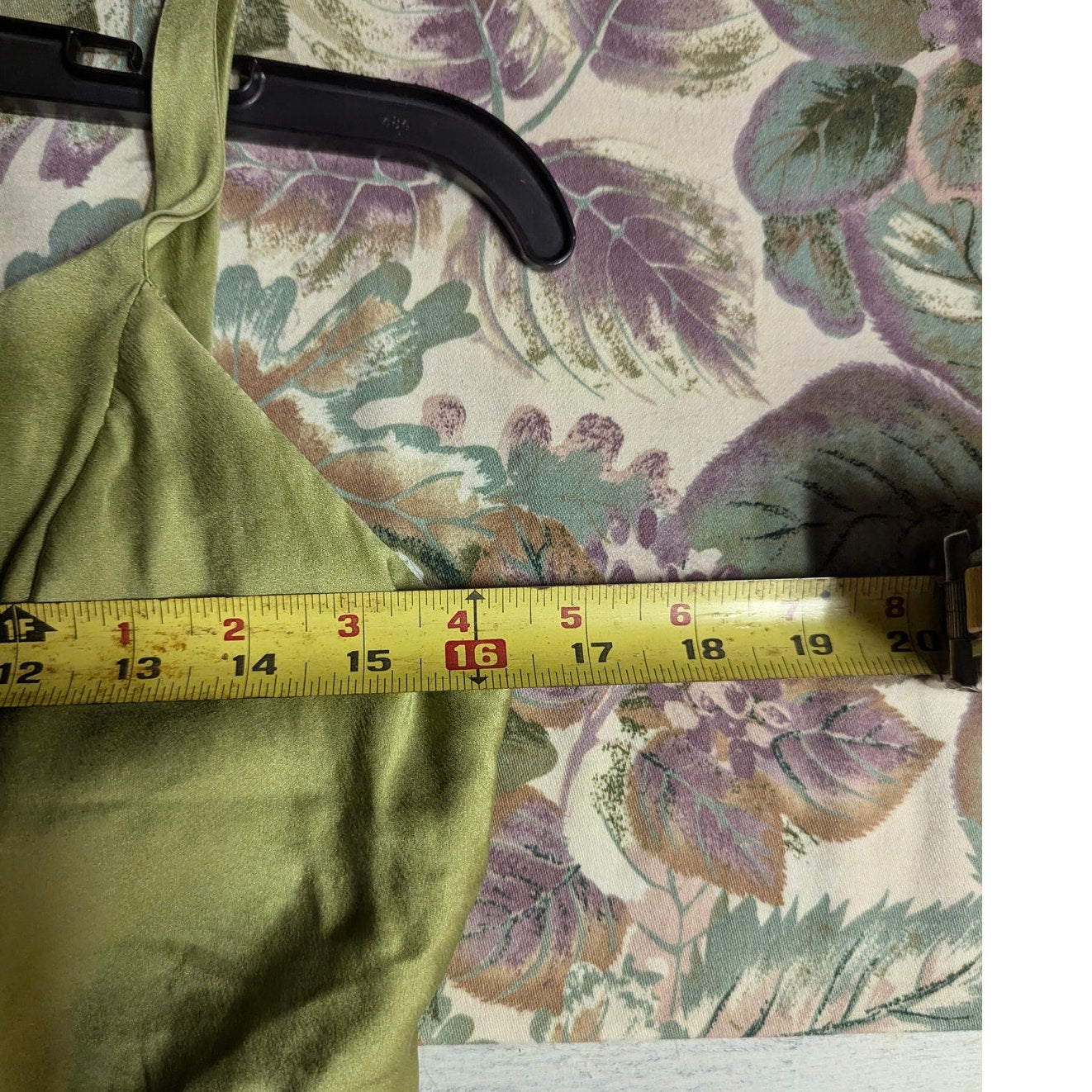 Victoria's Secret Y2K Chartreuse 100% Silk Open Back Camisole Cami Top Small