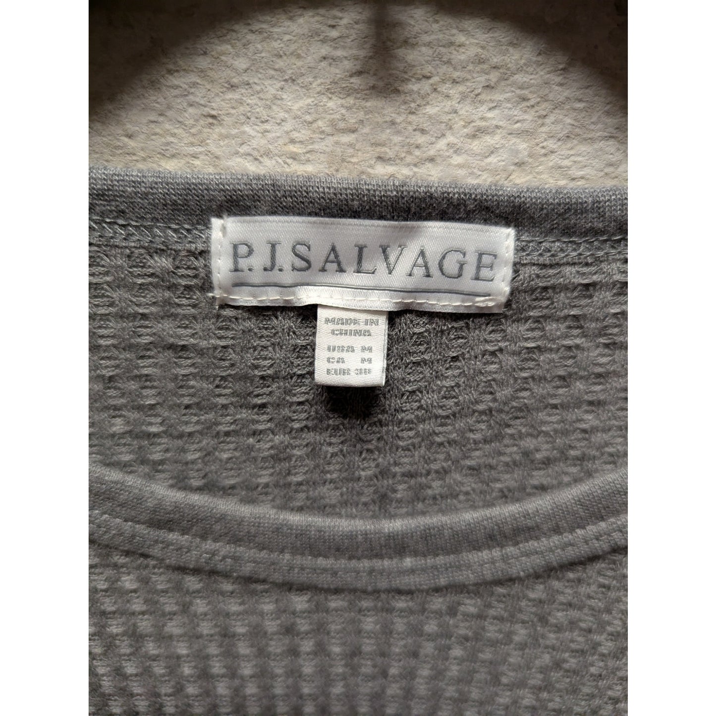 PJ Salvage gray thermal waffle knit Tshirt Womens Size medium layering