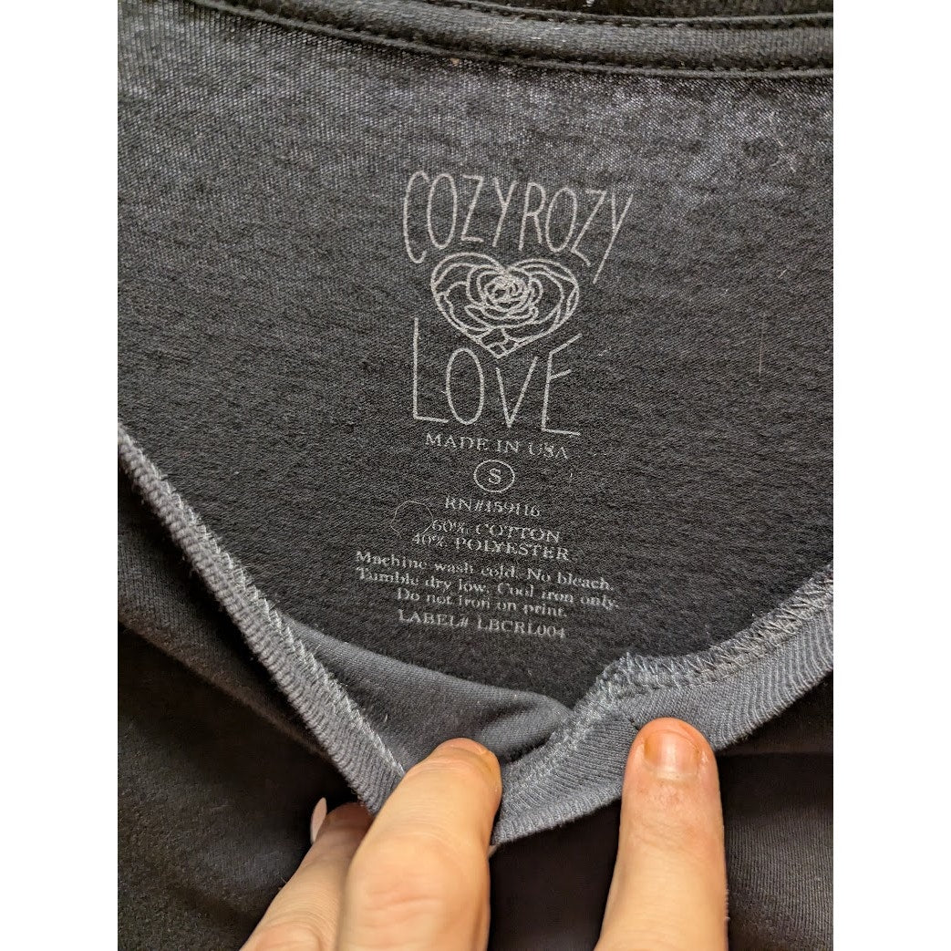 Cozy Rozy Love "Merry & Bright" Reindeer Graphic V-Neck Tee Size Small