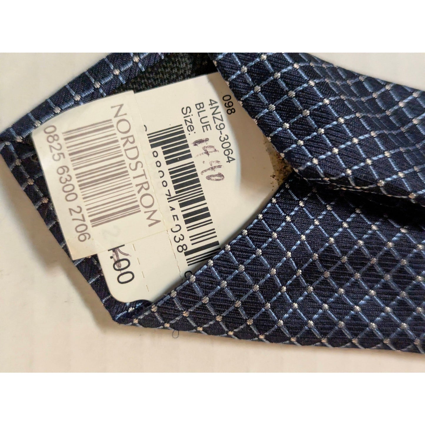 Nordstrom Kids Boys Navy Blue Geometric Printed Pre-Tied Necktie NWT