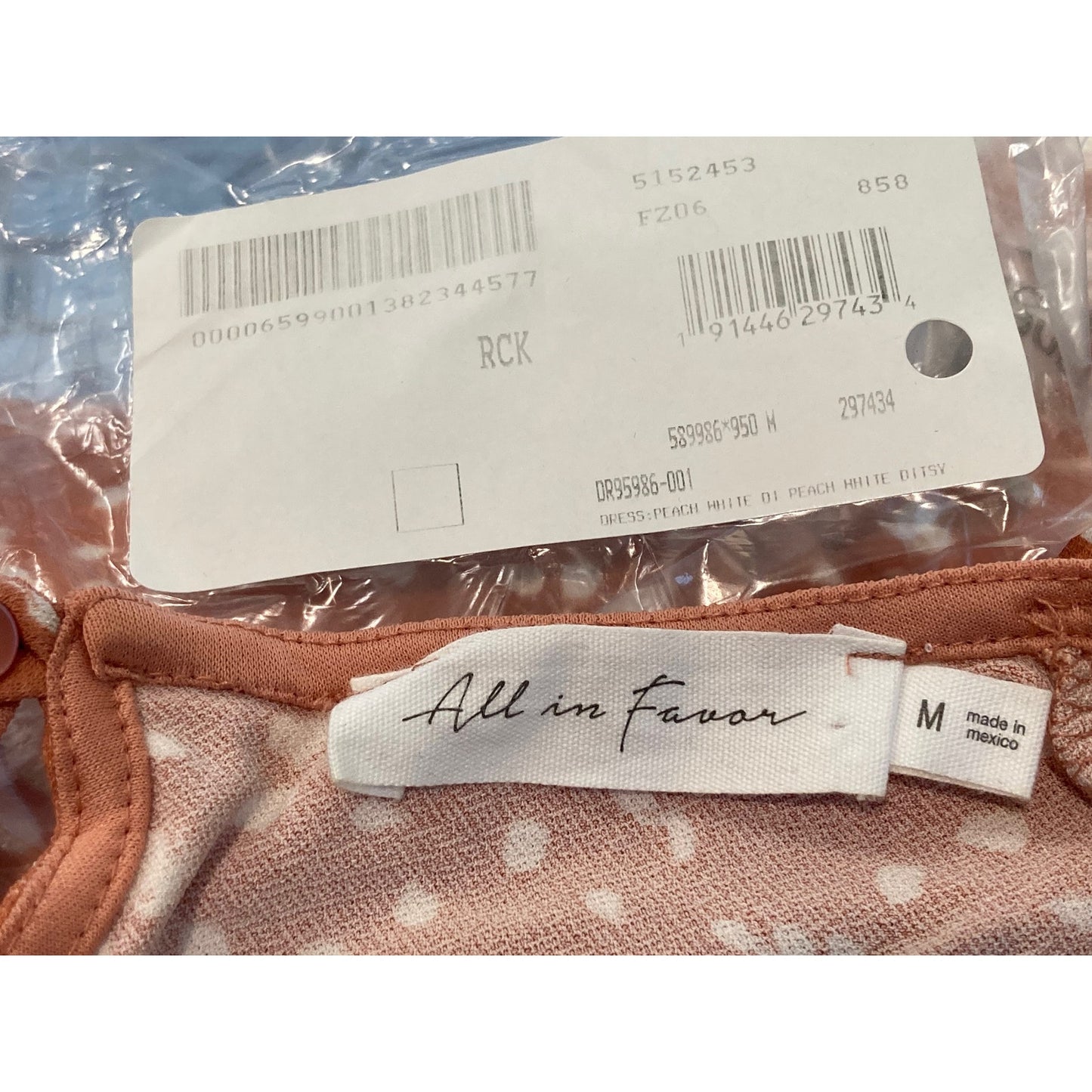 NEW All In Favor V-Neck Side Ruche Pullover Dress Sz Medium in Peach White Ditzy