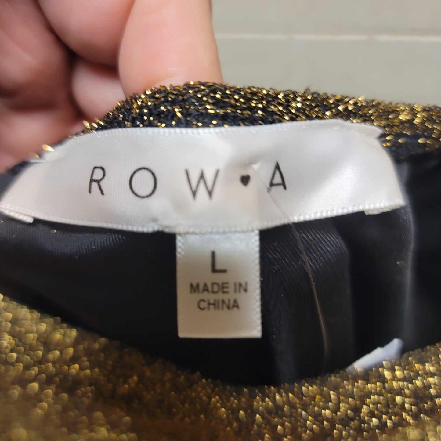 RowA skirt Gold Mini Flounce Sparkle Glitter Black lining Size Large Stretch NEW