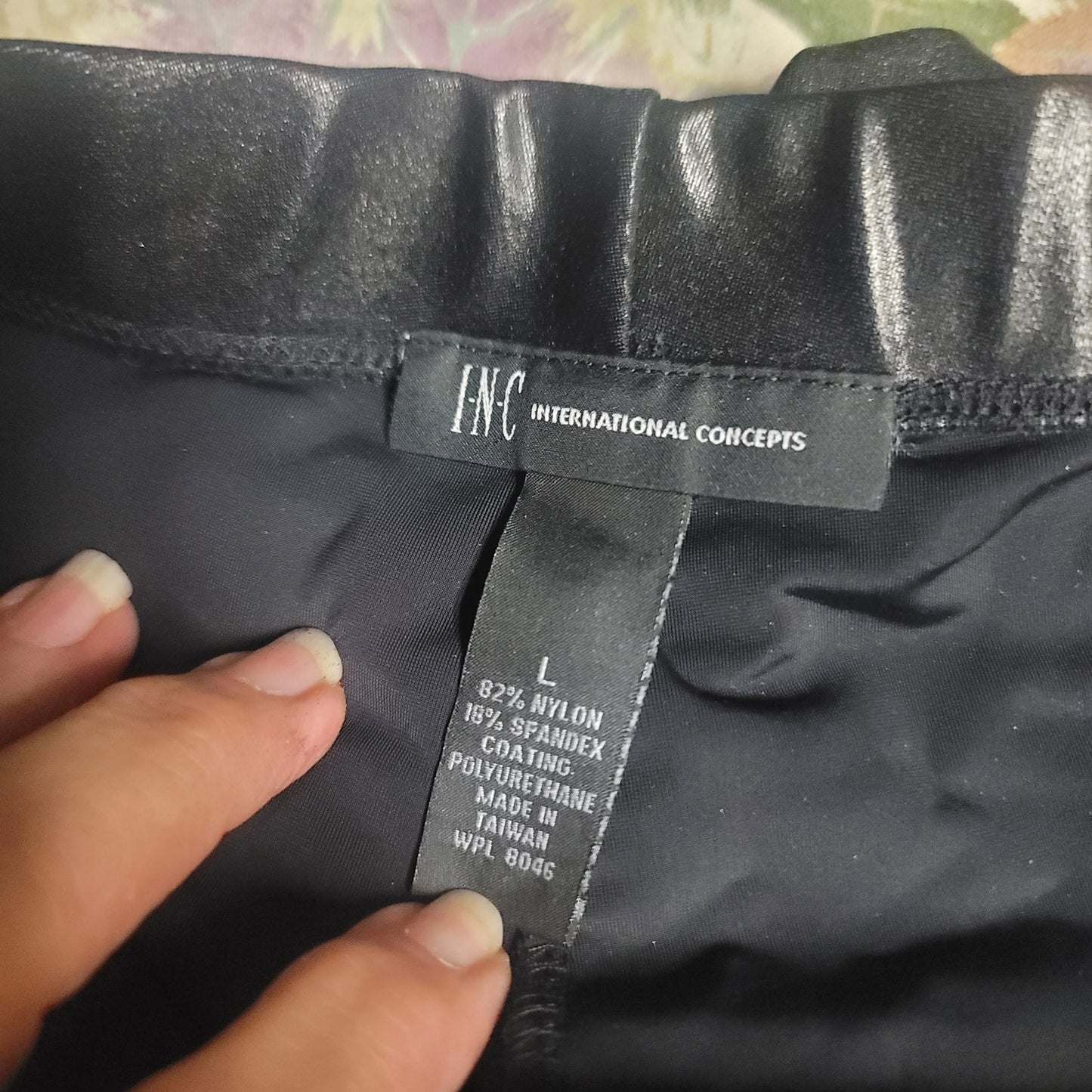 INC International Concepts Black Faux Leather Leggings Large Y2K Chic High Shine