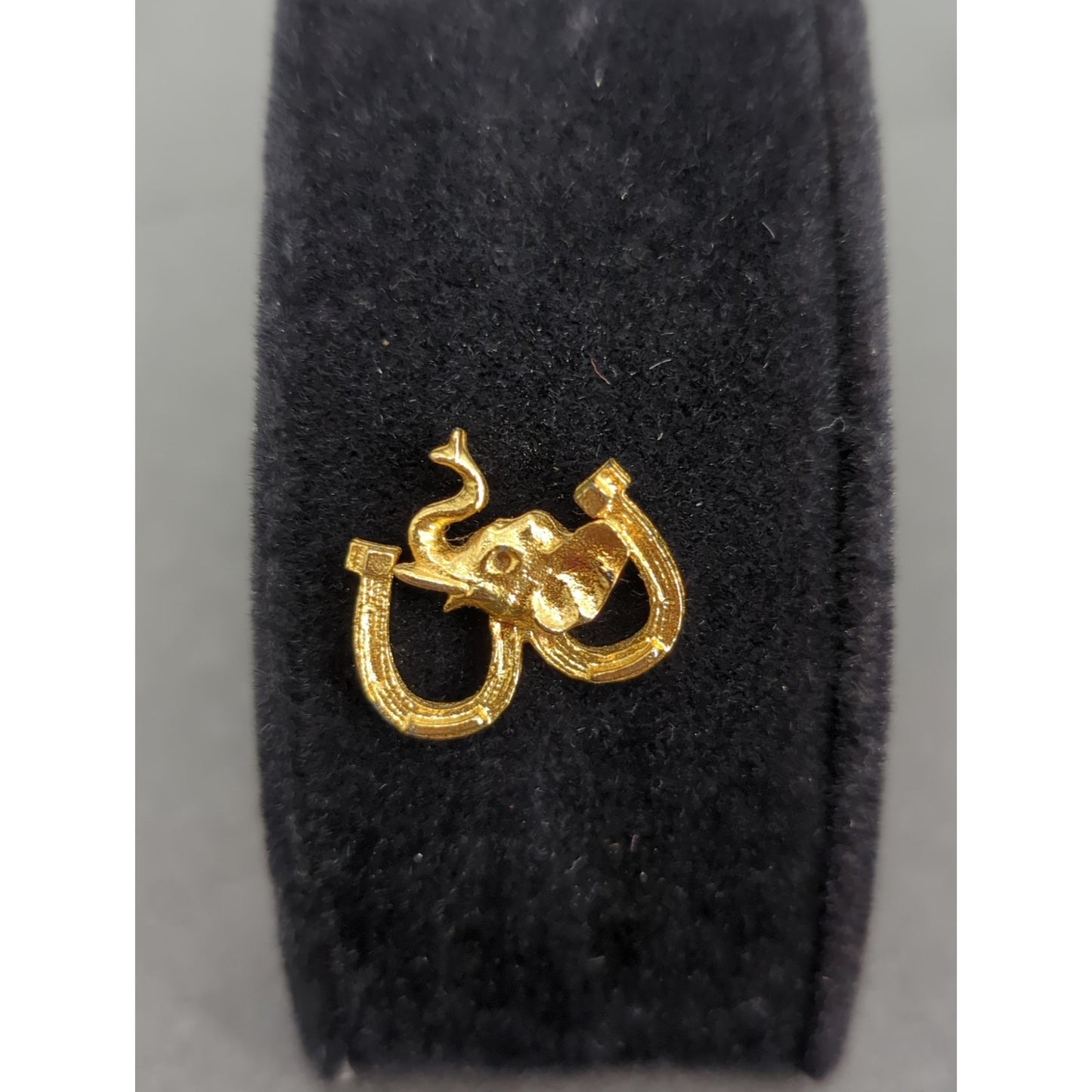 Vintage Fashion BROOCH PIN Double Horseshoes Elephant Trunk Up LUCKY LUCK