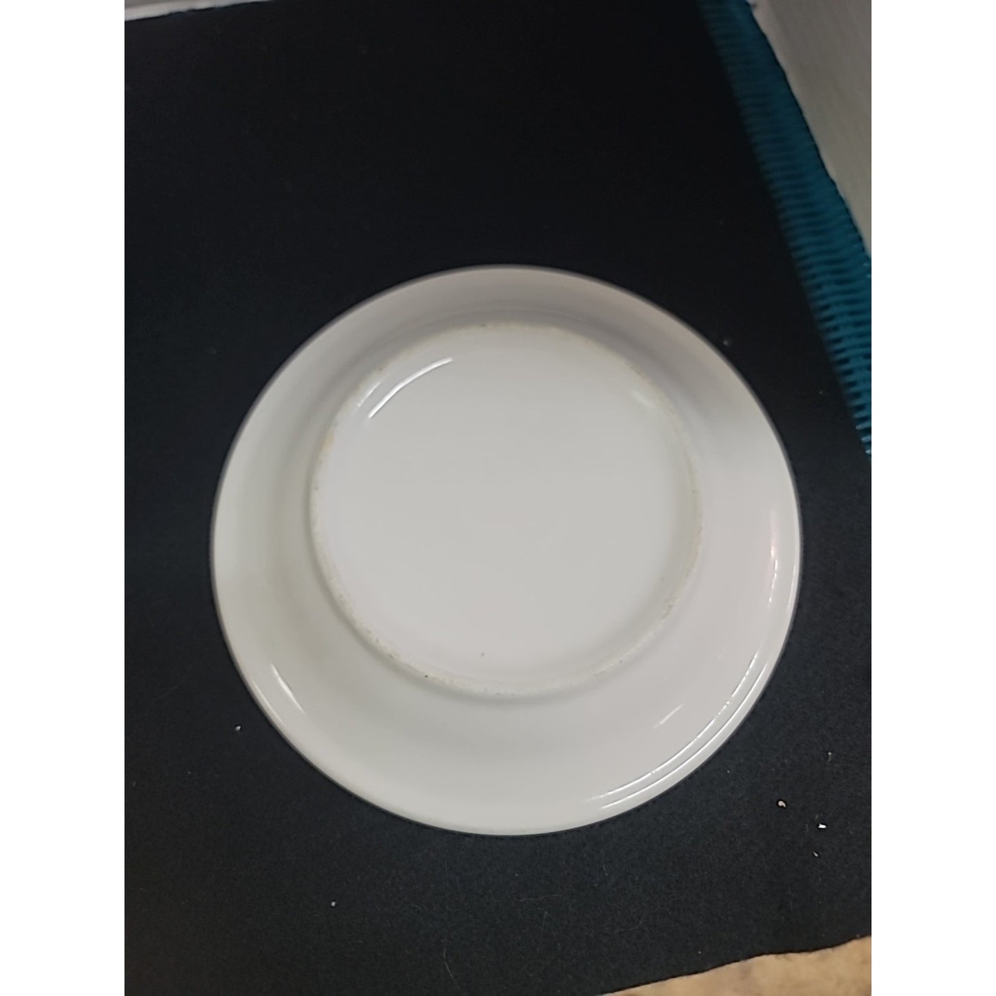 OLIVE GARDEN 7 Inch Bread Plates Restaurant GREEN BAND Olive Design