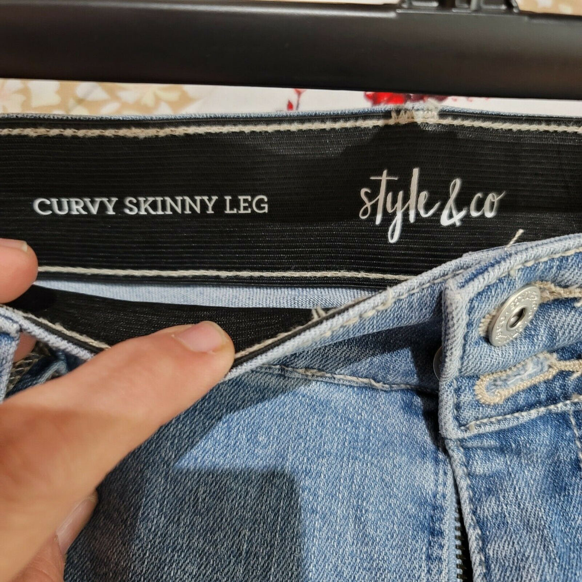 Style & Co Curvy Skinny Leg Jeans Distressed Mid Rise Fly Button Blue 18 Destroy