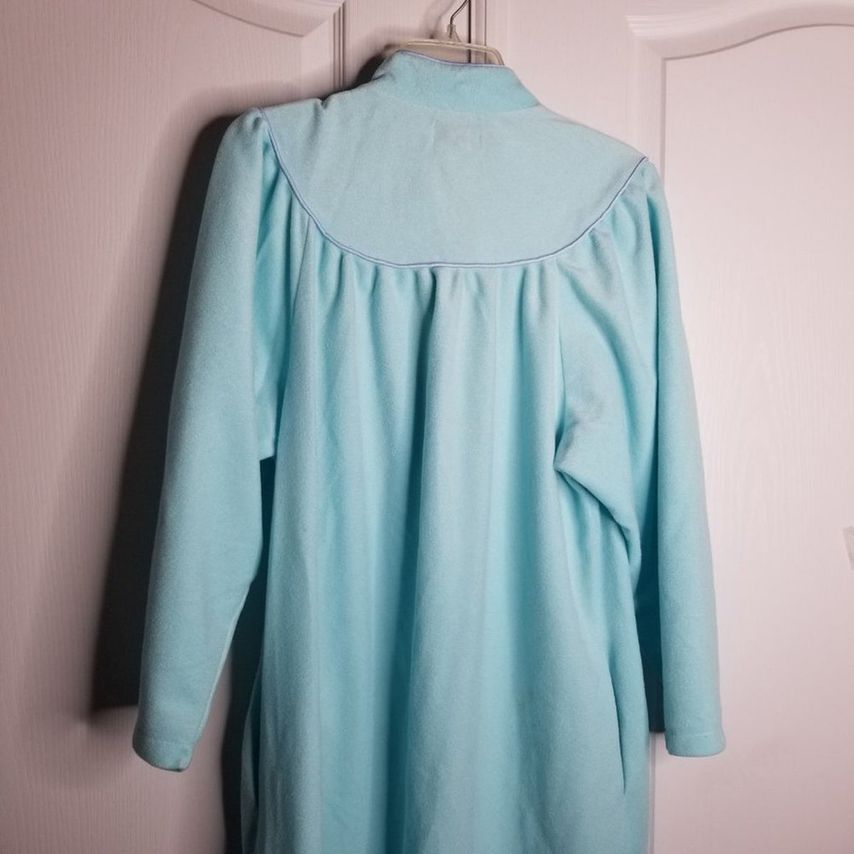 Ventura VINTAGE 60s Nightgown ROBE Embroidery Neck 3/4 Sleeve Zip Blue Large