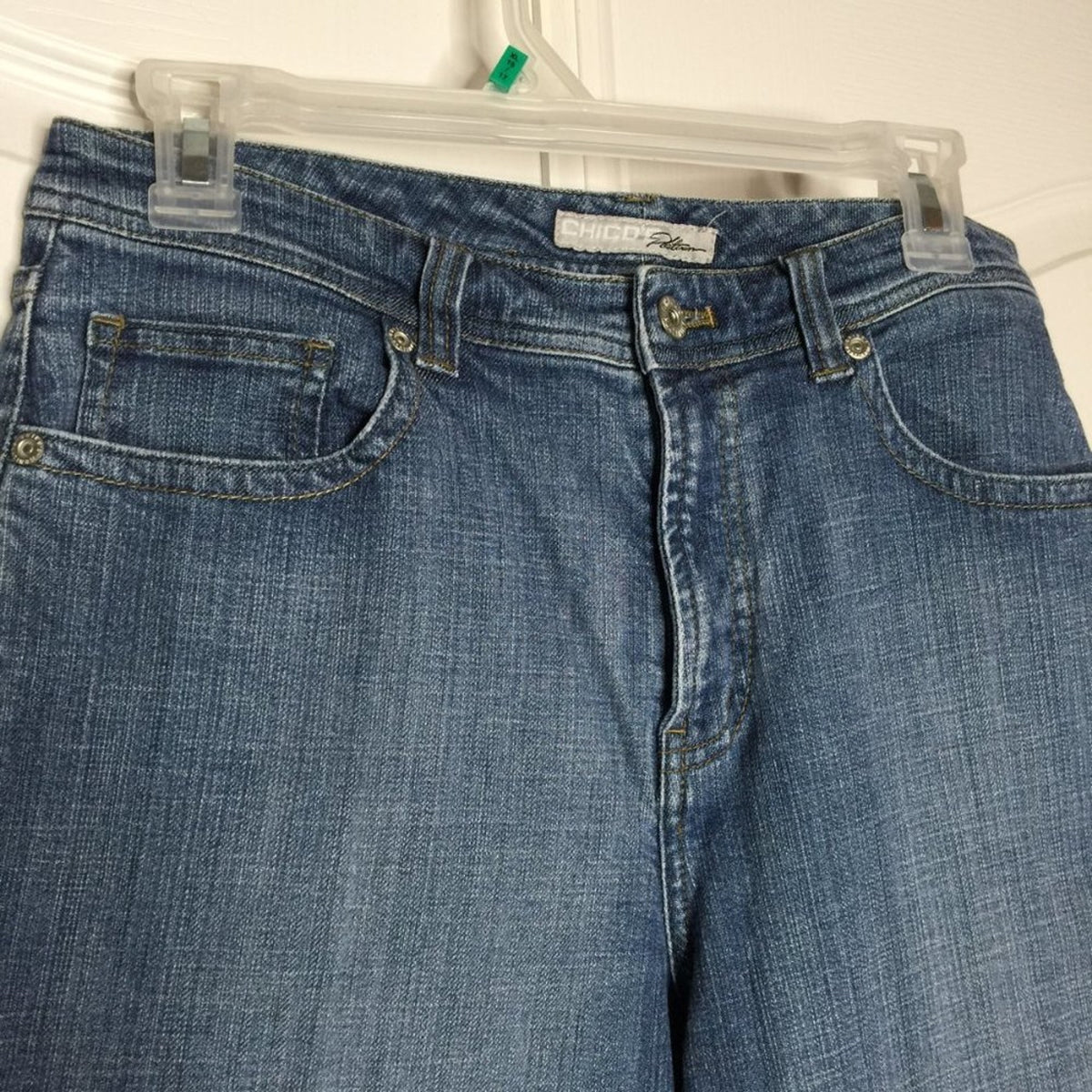 Chico's Strength Leg Jeans Mid Rise Medium Wash Denim Blue Size 1 Reg