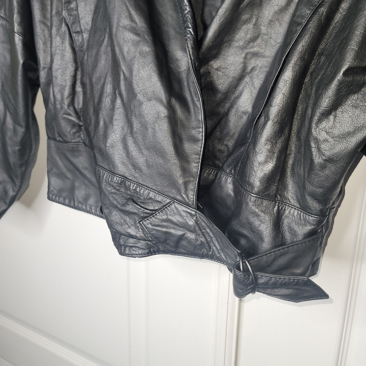V.S.O.P. COGNAC 100% Large Leather Black Jacket Soft pockets Bolero Cropped Vtg.