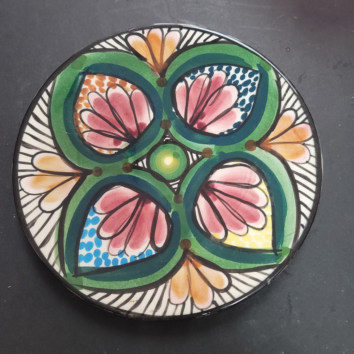 Handmade Handpainted Dominica plate floral design abstract green pink yellow 6"