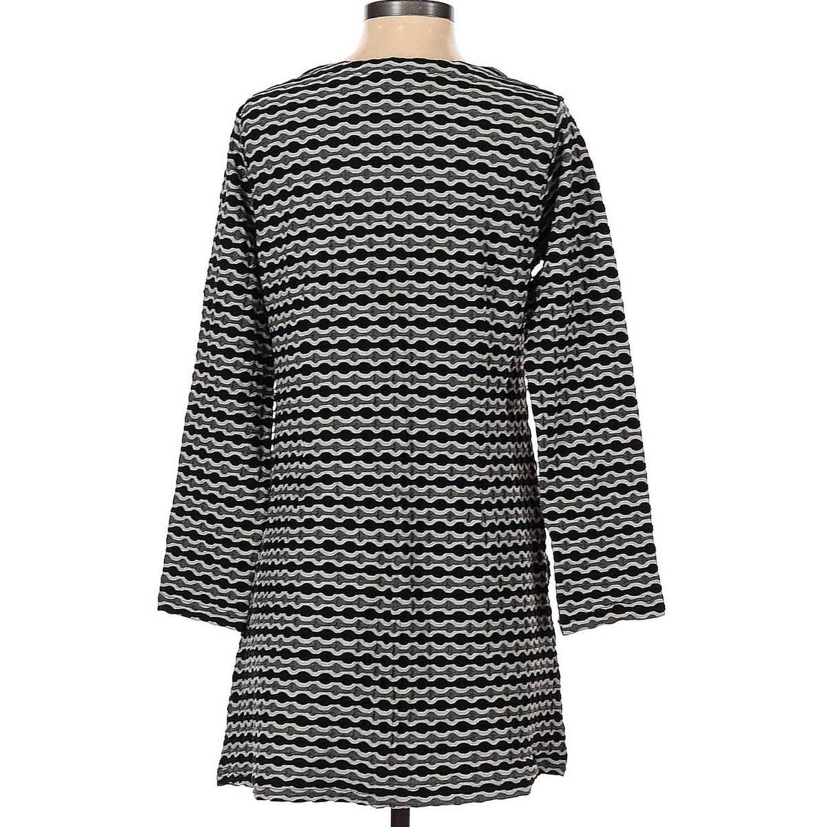 Apt Designs Textured Casual Dress Size Small/Medium Front Pockets Long Sleeves