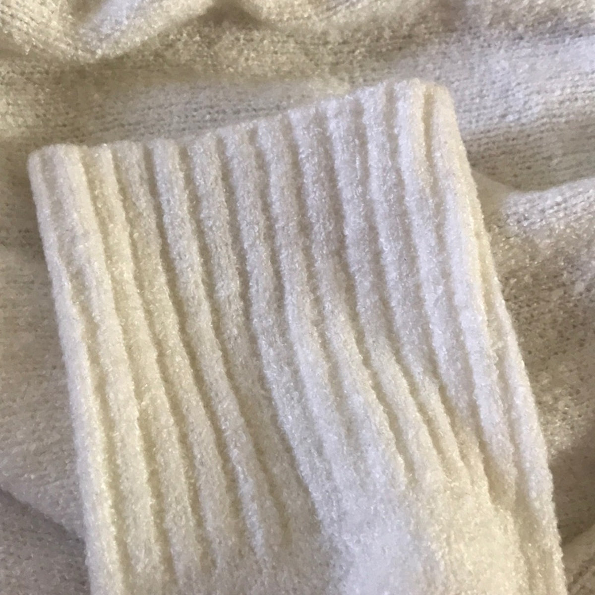Philosophy NWT Petite Bleach White Funnel Neck Sweater Large Petitie