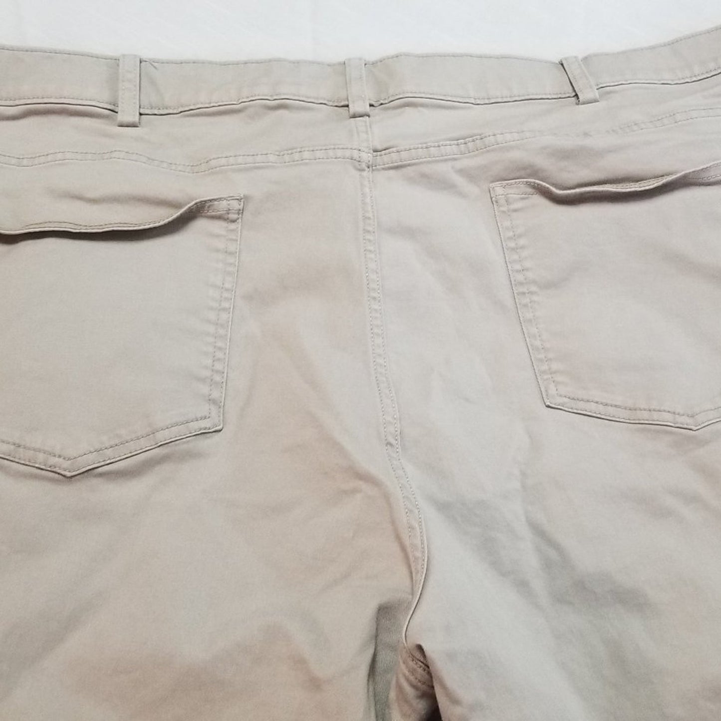 Roundtree & Yorke Casuals Chino Pants Flat Front Size 48X32