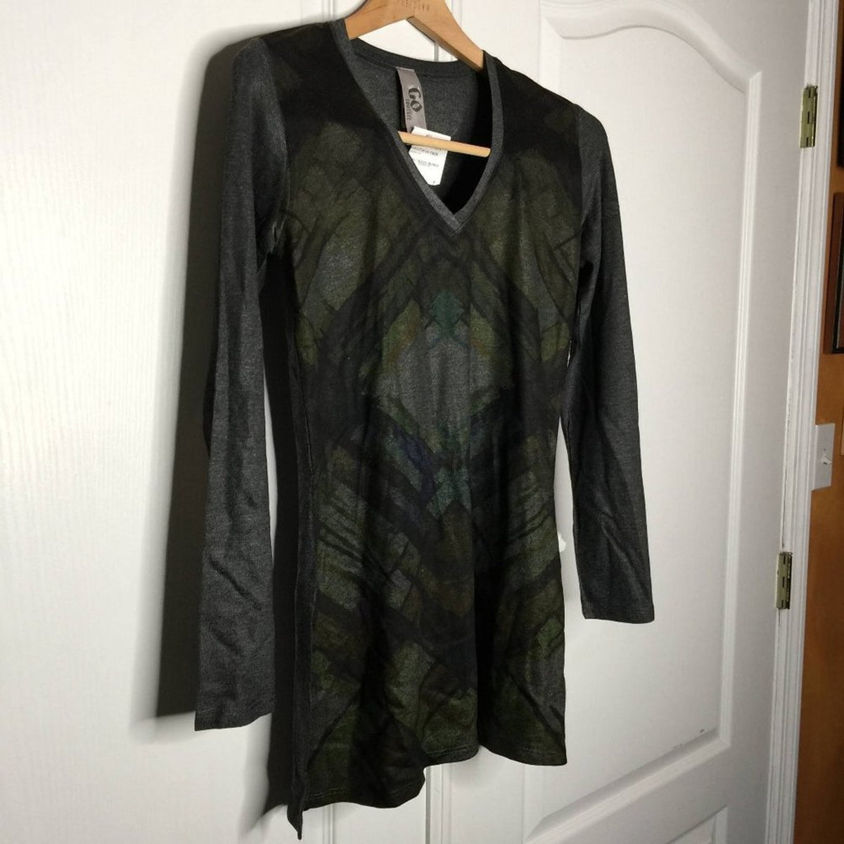 NWT Go Couture Geo Tunic Sweater Long Sleeves Size Medium