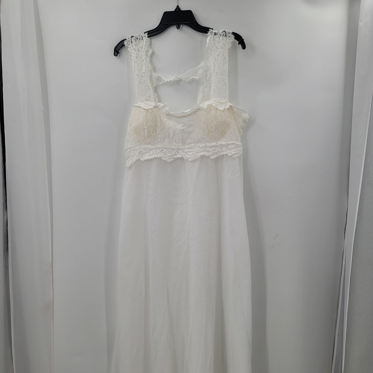 Vicky & Lucas Sleeveless Square Neck Backless Maxi Dress Lace Front White Large
