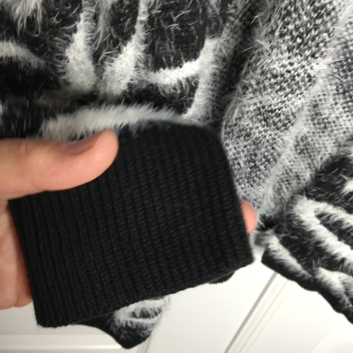 Susina Open Front Cardigan Sweater Long Sleeve Zebra Print Black-White LARGE