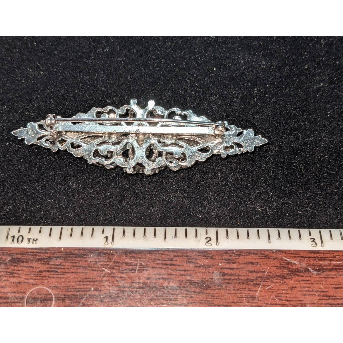 Vintage Brooch Black Stones Receded Setting Silver Tone Filigree Oval Pin