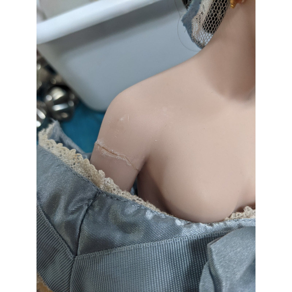 Franklin Heirloom Dolls Vintage Melanie 19" Blue Gone with the Wind DAMAGED