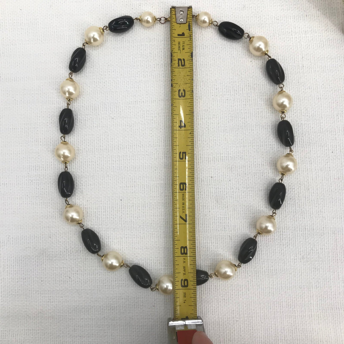 Black Swirl Beads & Cream Round faux Pearl Necklace Lobster Clasp 1980s fashion