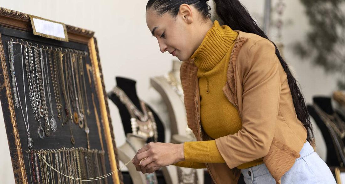 The Art of Collecting Vintage Jewelry: A Guide for Beginners