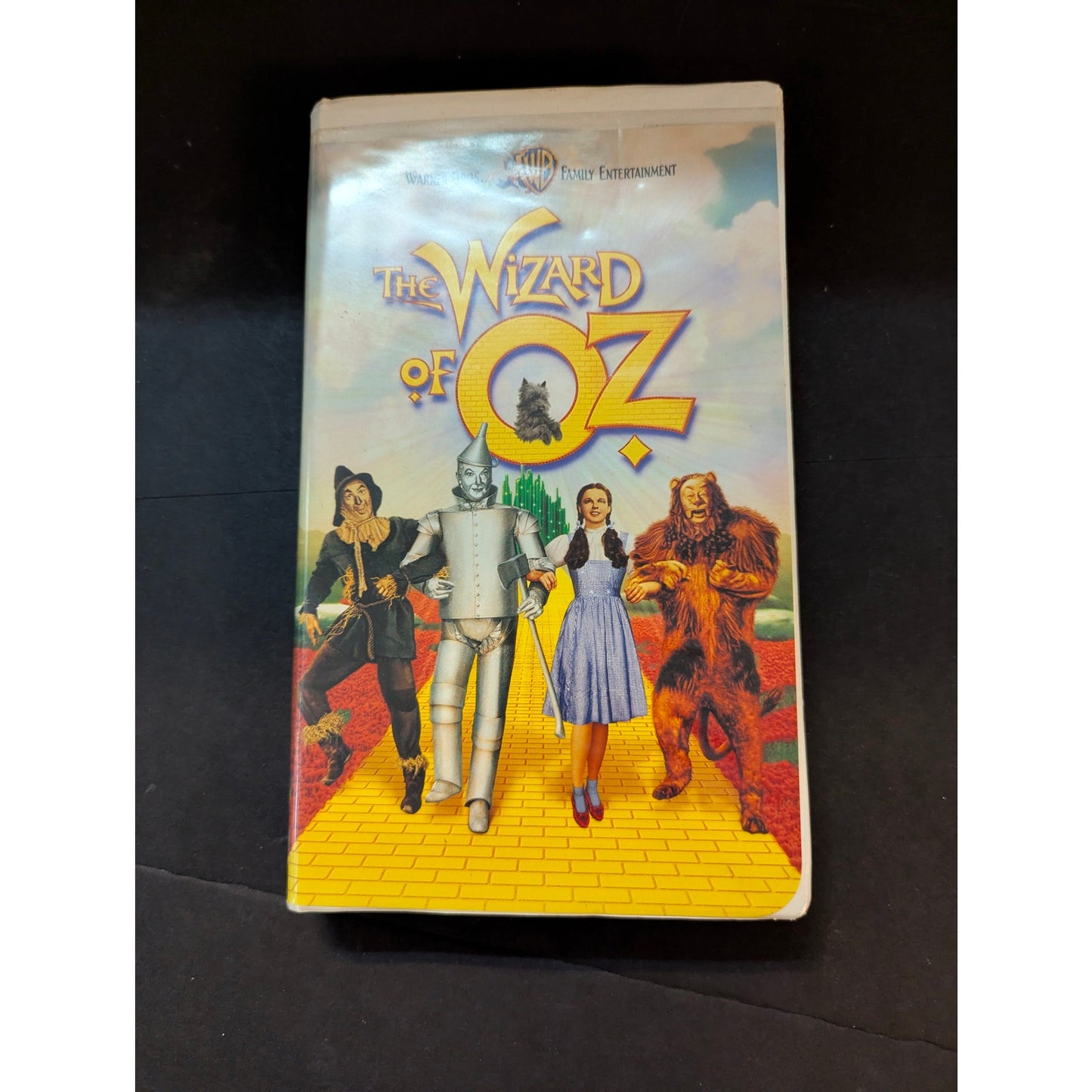 Vintage The Wizard of Oz Warner Home Video Clamshell VHS Tape Classic Movie