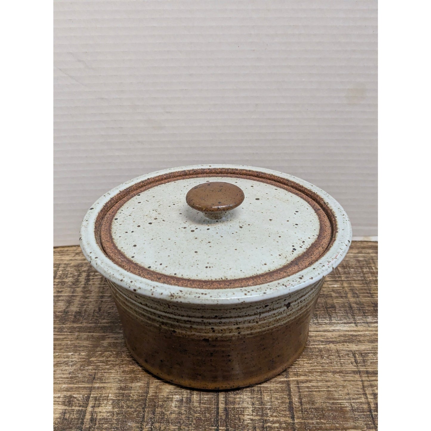 7.5" X 4"  Brian Bachman Studio Pottery Lidded Bean Pot Speckled Stoneware 80's