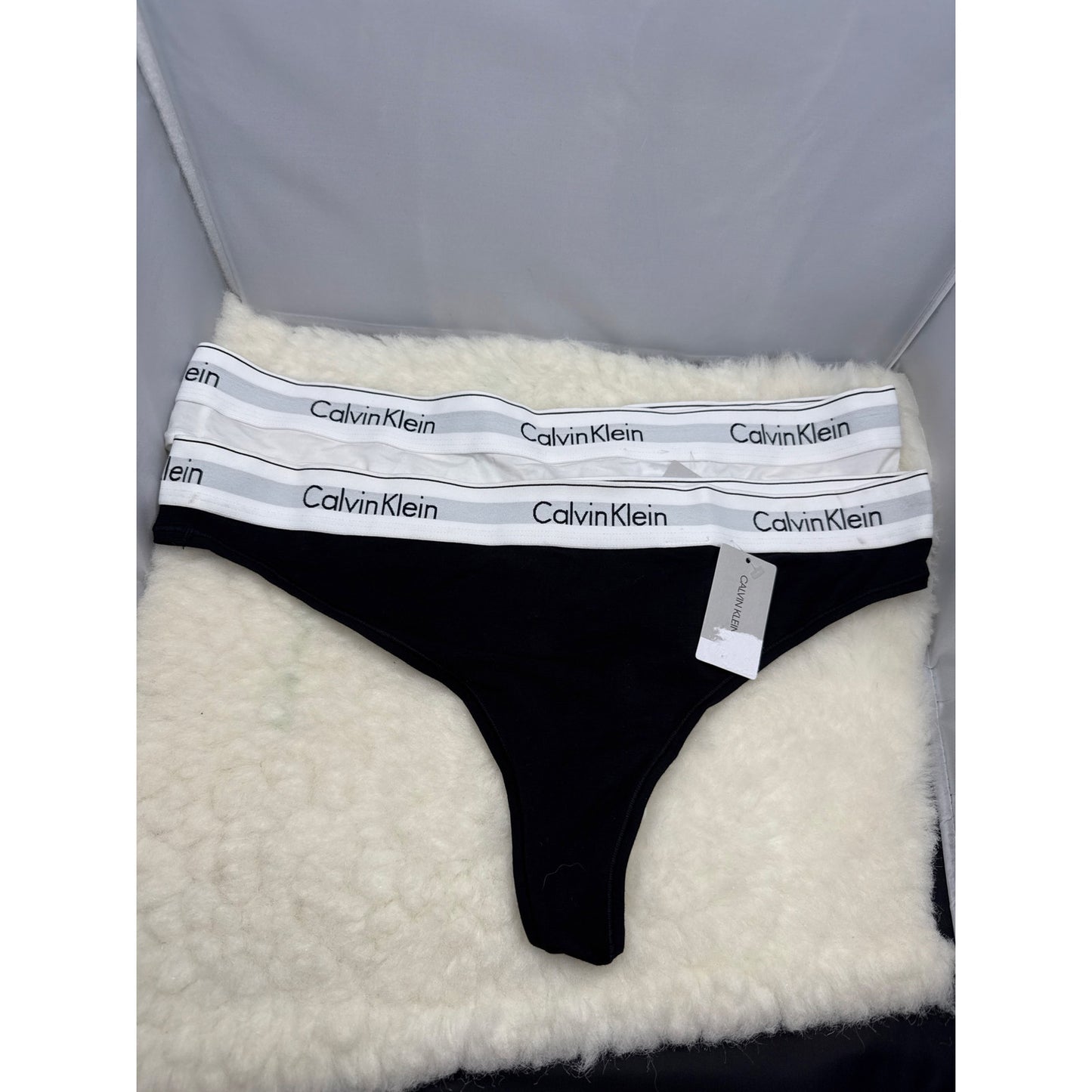 Lot NEW Underwear Panties Size XL CALVIN KLEIN THONG