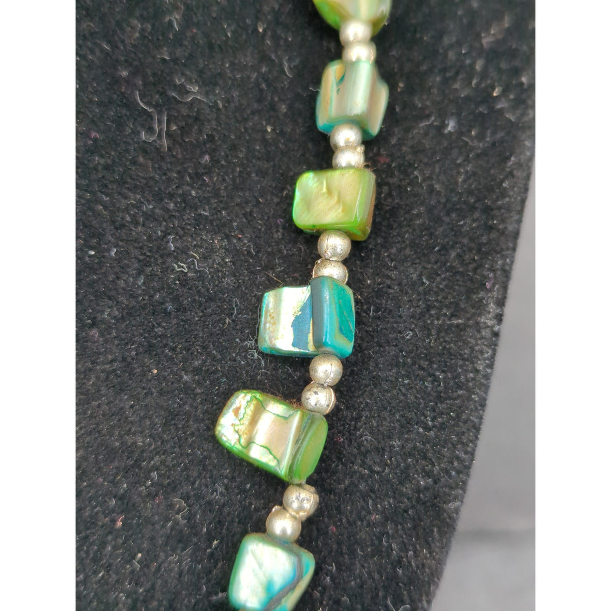 Vintage Green Bead Gold Tone Station Strand Choker Necklace Mid-Century Modern