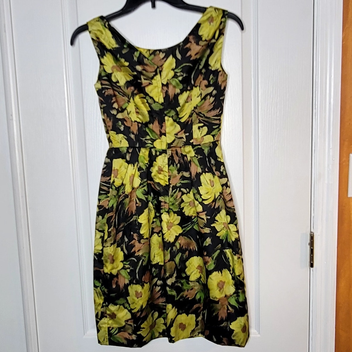 Vintage Teng's Shanghai 1950s Cocktail Sleeveless floral Dress small/XS.